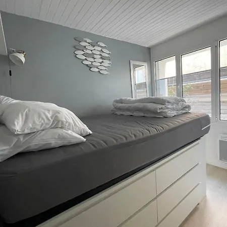Cosy Apartment In The Center Of La Flotte Buitenkant foto